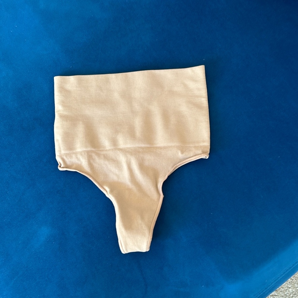 Skims thong underwear